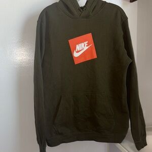 Nike pullover hoodie